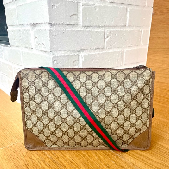 Gucci Brown GG Monogram Crossbody with Green and Red Stripe - Picture 2 of 12
